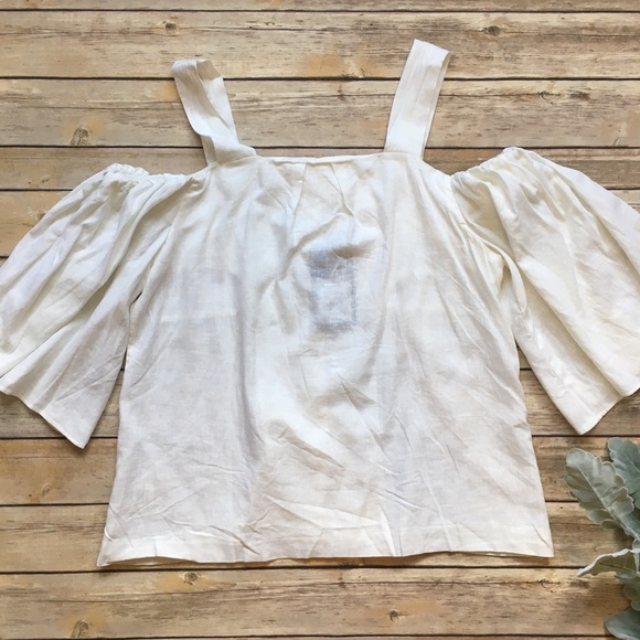 JOA Los Angeles cold shoulder top - Picture 8 of 8